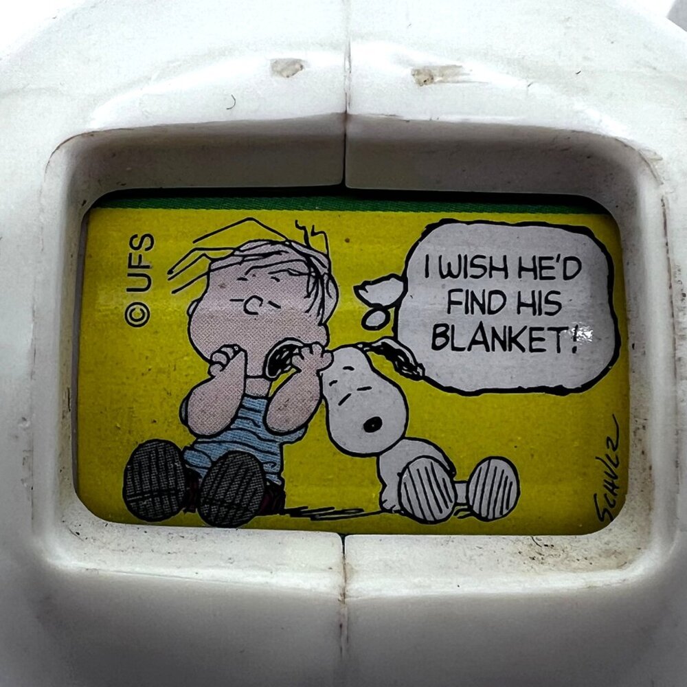 Vintage Snoopy Viewer Toy With Peanuts Comic Strip 2-06 UFS Collectible Figurine - Picture 15 of 16